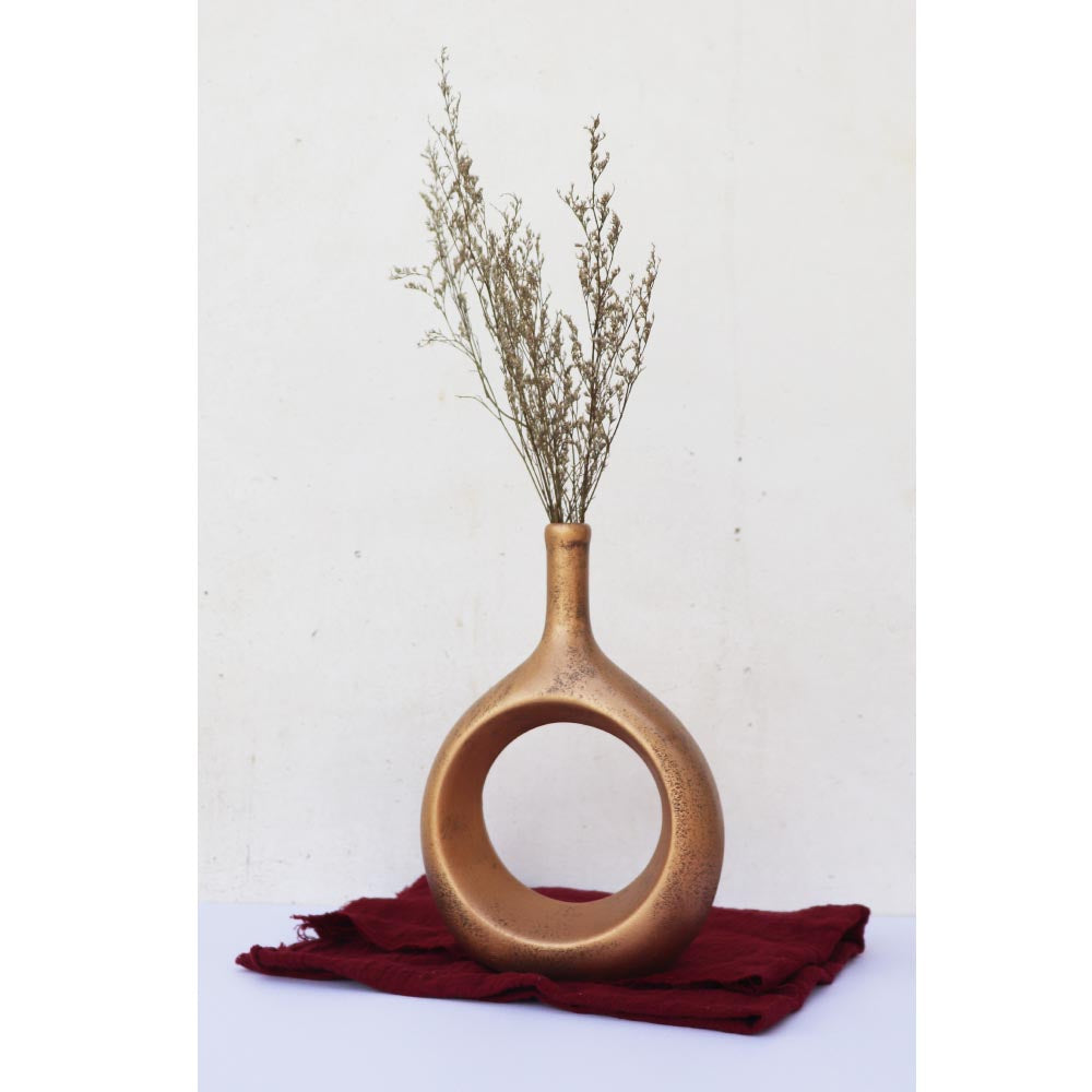 リングベース おしゃれなドーナツ型花瓶 北欧風インテリアに合う花器 一輪挿し 陶器製 フラワーベース ゴールド 製品サイズ:約17x24x7cm