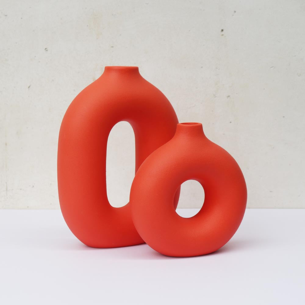 リングベース おしゃれなドーナツ型花瓶 北欧風インテリアに合う花器 一輪挿し 陶器製 シンプル&スタイリッシュ フラワーベース オレンジ 高さ約19cm