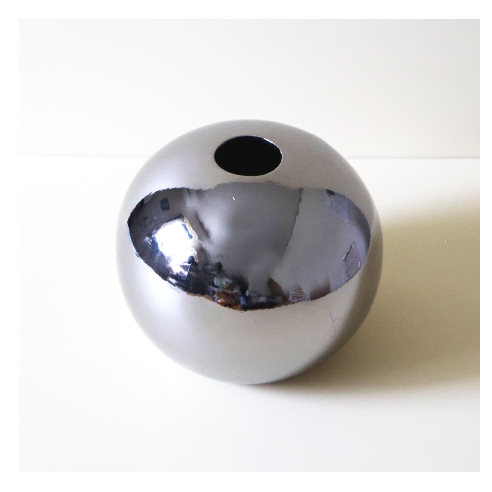 陶器 花瓶 シルバーカラー 球形 フラワーベース 丸型 インテリア 置物 リビング 玄関 モダン 北欧 ギフト サイズ:大 製品サイズ:約15x15x13cm