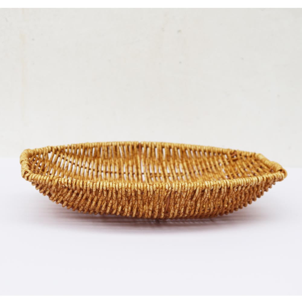 かご　ざる　バスケット　藤編み風（プラスチック製）　フルーツバスケット　自然な風合いの色　ディスプレイ　トレー　皿　インテリア 製品寸法：26ｘ17ｘ5cm