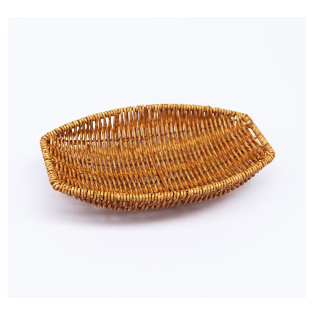 かご　ざる　バスケット　藤編み風（プラスチック製）　フルーツバスケット　自然な風合いの色　ディスプレイ　トレー　皿　インテリア 製品寸法：22ｘ14ｘ5cm