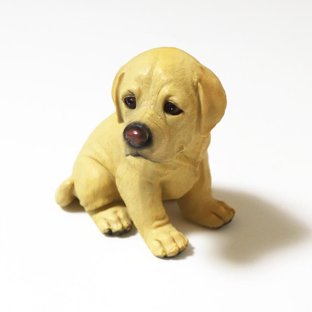樹脂製 子犬 置物 オブジェ かわいい 犬の置き物 インテリア雑貨 玄関 リビング 飾り ラブラドールB