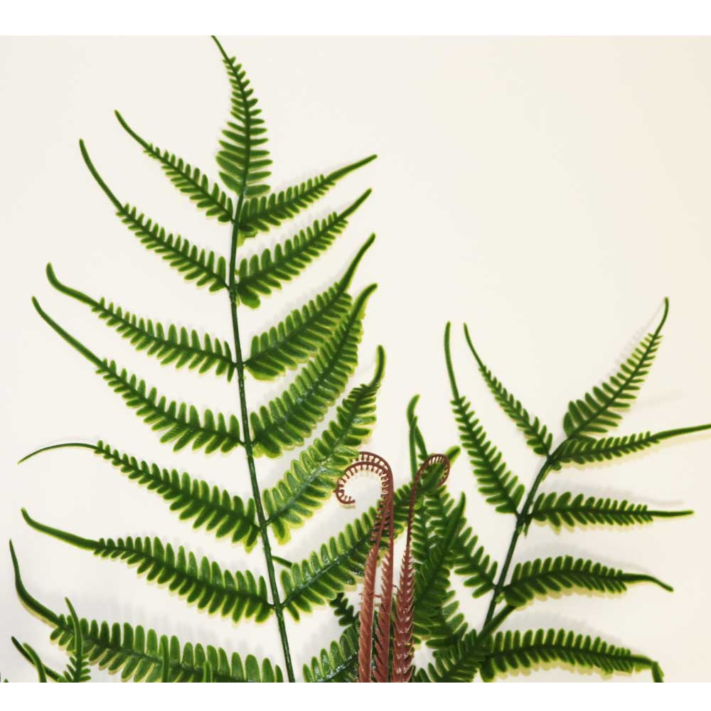 フェイクグリーン　シダ系観葉植物（直立タイプC）　造花　飾り付け　インテリア　ディスプレイ　商品サイズ：長さ約70cm