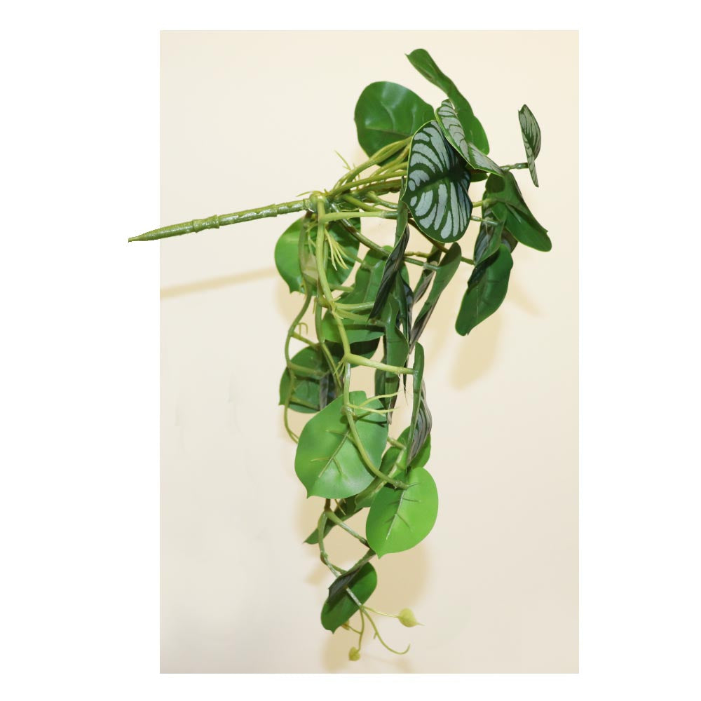 フェイクグリーン　ポトス・サトイモ系観葉植物（タイプD）　造花　目隠し・日よけ　ディスプレイ　商品サイズ：幅約25cm　長さ約45cm